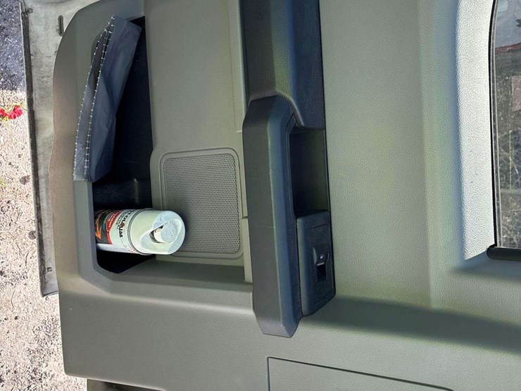 2019-ford-f150-image-18