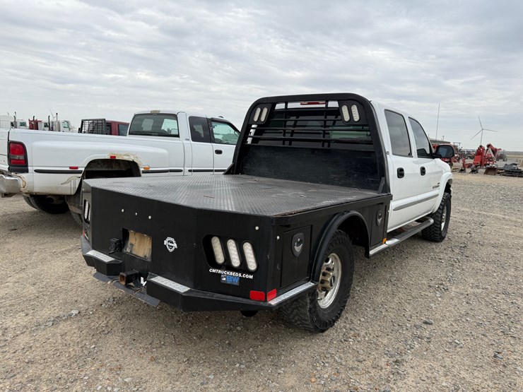 2005-gmc-2500-image-8