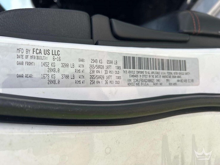 2016-jeep-grand-cherokee-image-5