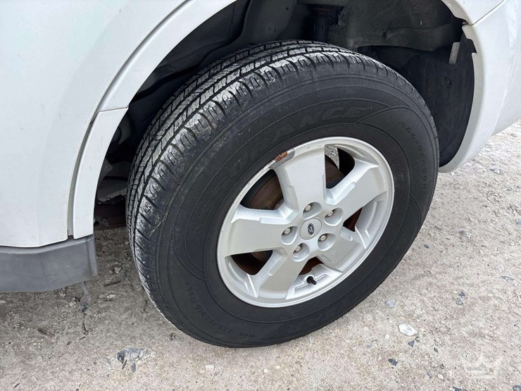 2009-ford-escape-image-29