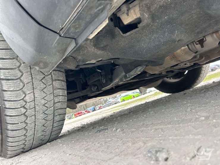 2020-ford-explorer-image-19