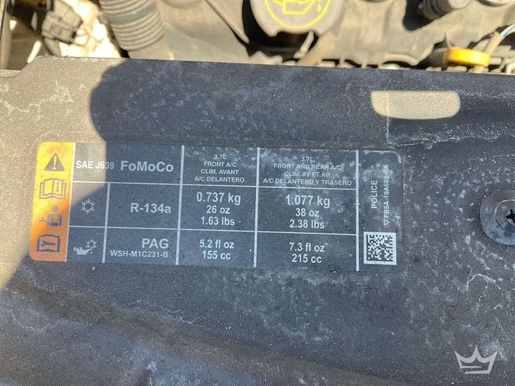 2016-ford-explorer-image-11