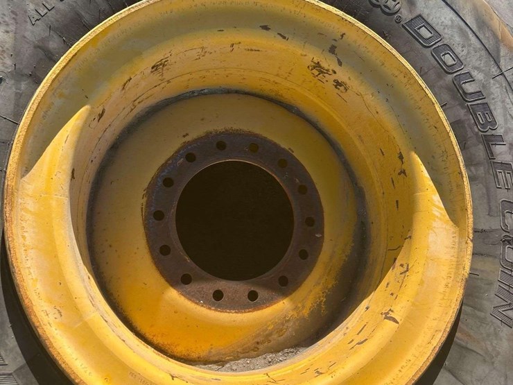 double-coin-23.5r25-tractor-tire-image-5