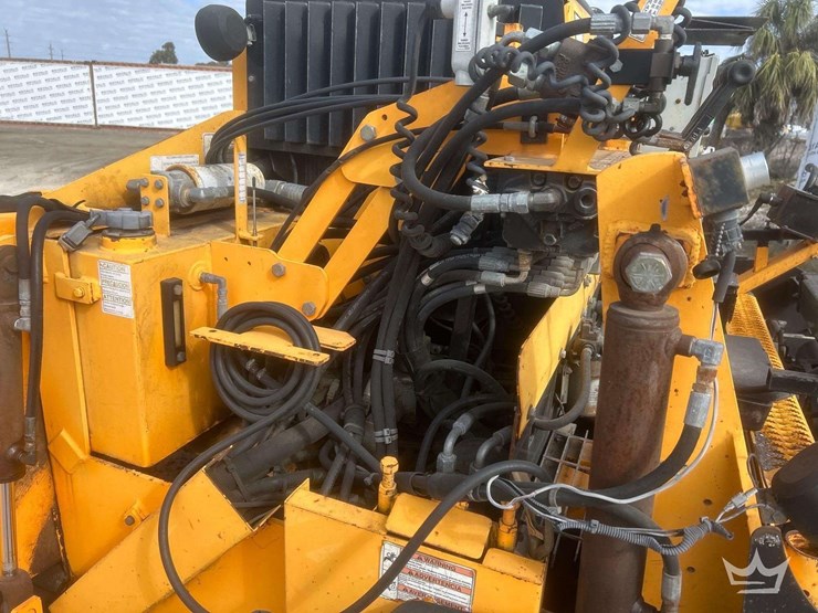 2015-leeboy-8510c-image-26