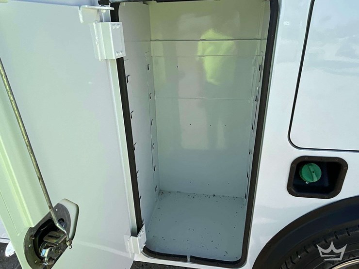 2023-auto-crane-6006eh-image-21