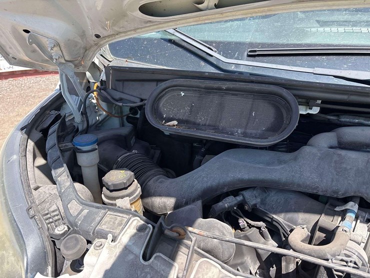 2016-ford-transit-image-8