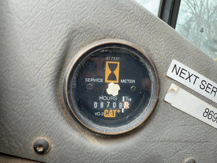 1995-caterpillar-th83-image-17