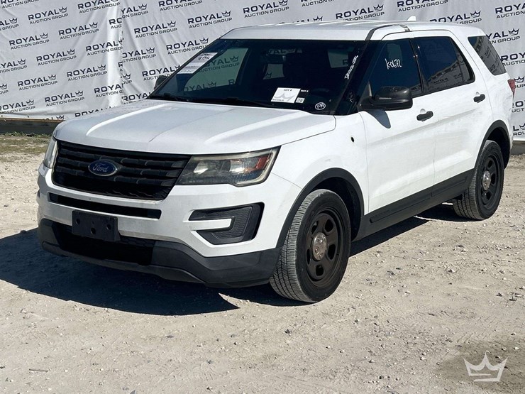2016-ford-explorer-image-1