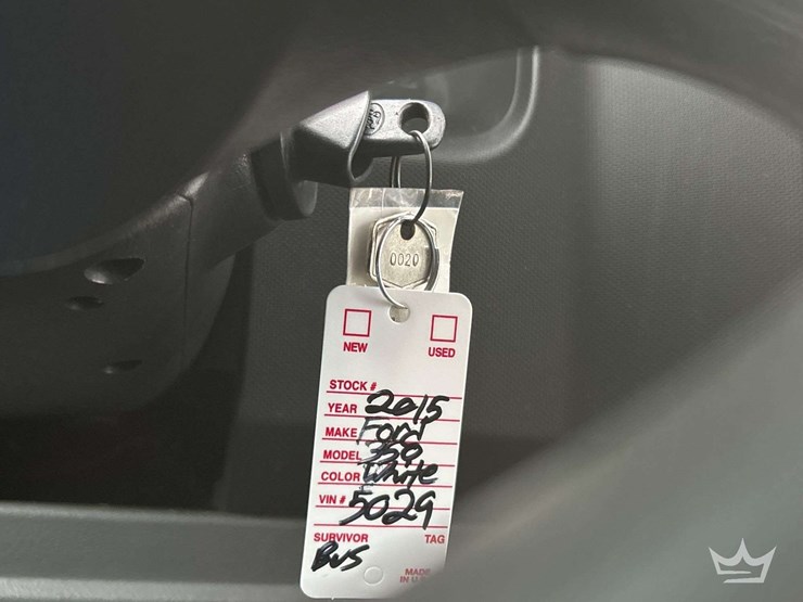 2015-ford-e350-image-27