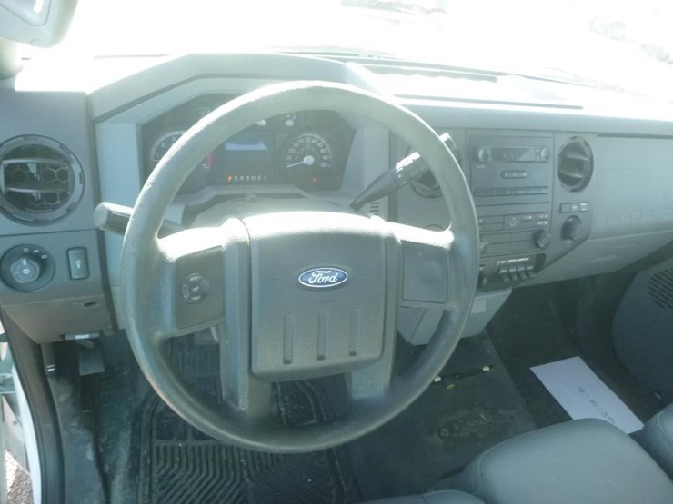 2011-ford-f250-image-18