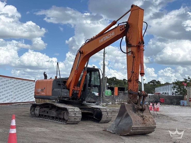 2013-hitachi-zx160-lc-image-2