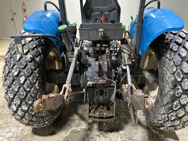 new-holland-tn55-image-13