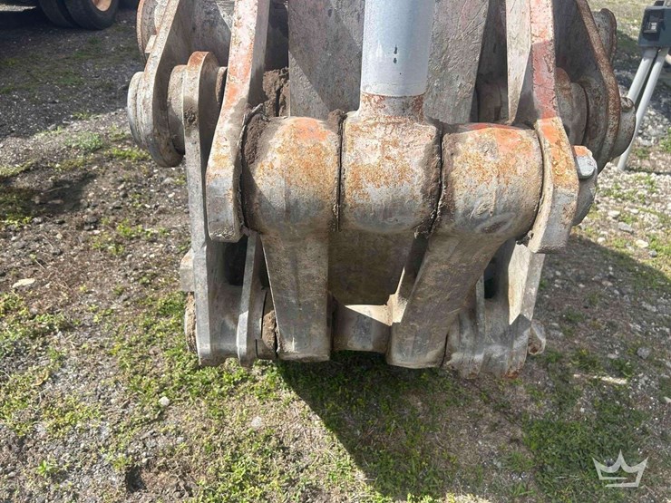 2018-hitachi-zx300-lc-6n-image-36