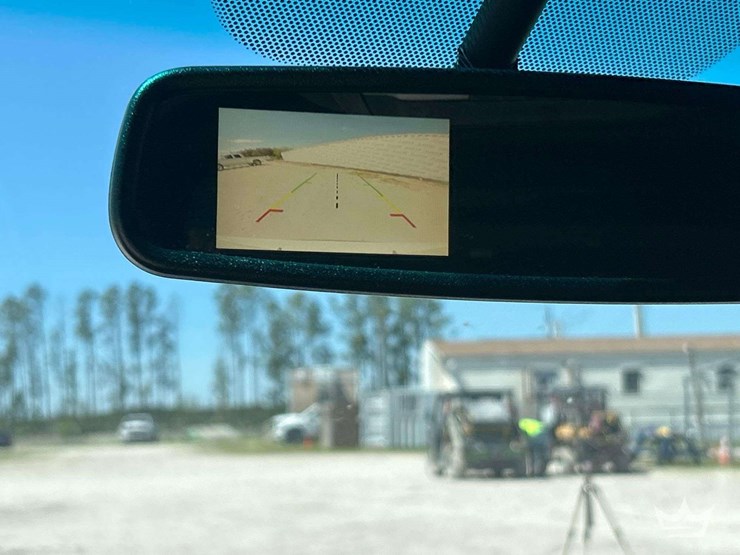 2016-ford-explorer-image-16