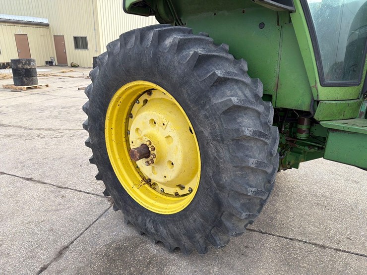 john-deere-4630-image-14