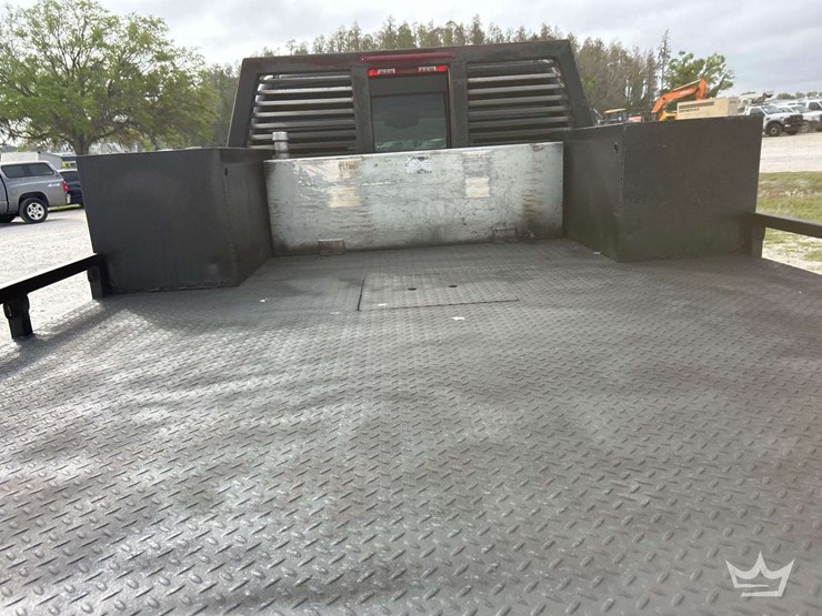 2015-gmc-sierra-3500-image-27