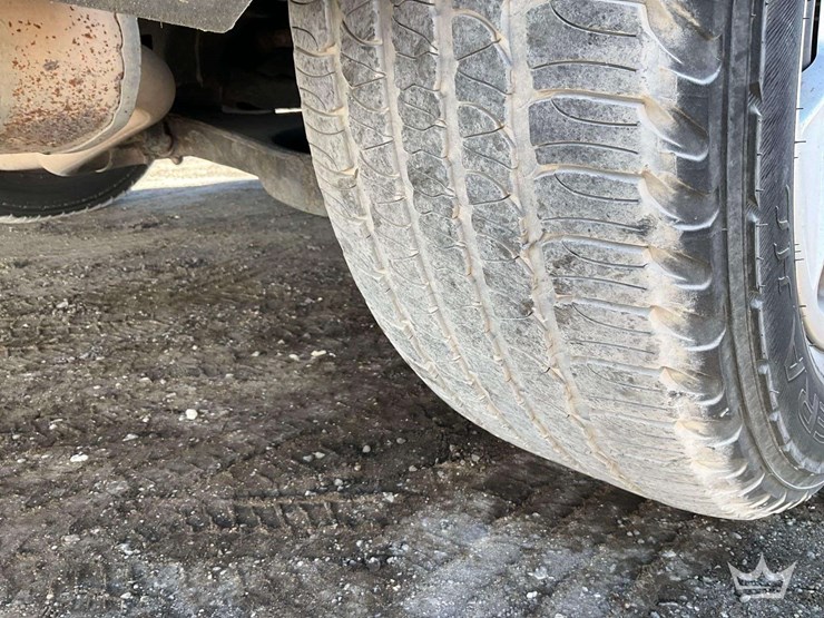 2014-ford-explorer-image-33