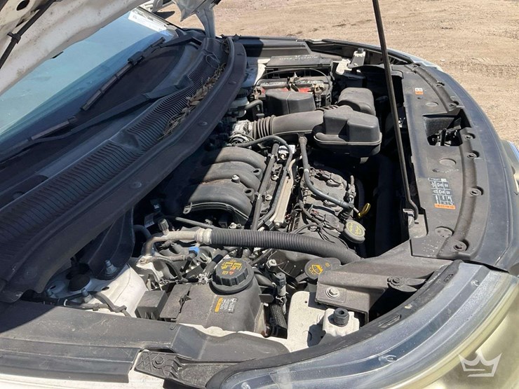 2016-ford-explorer-image-9