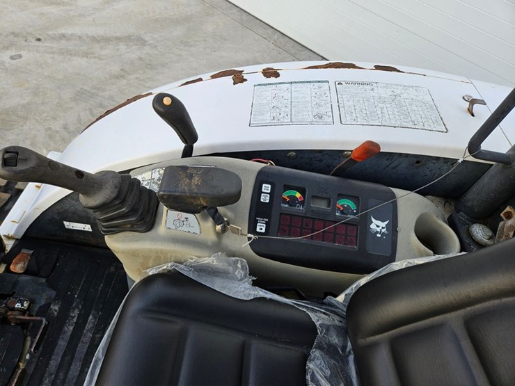 bobcat-335-image-25