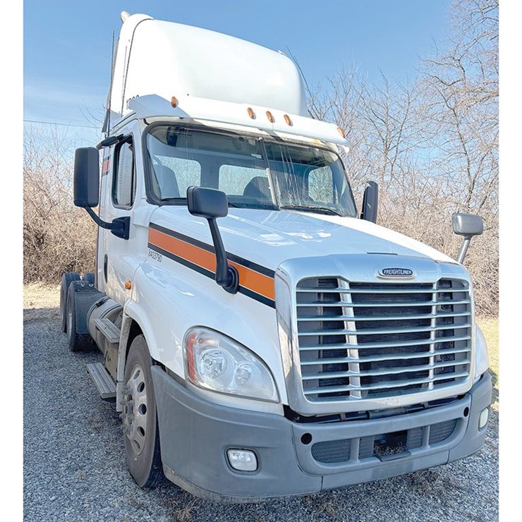 2017 FREIGHTLINER CASCADIA 125