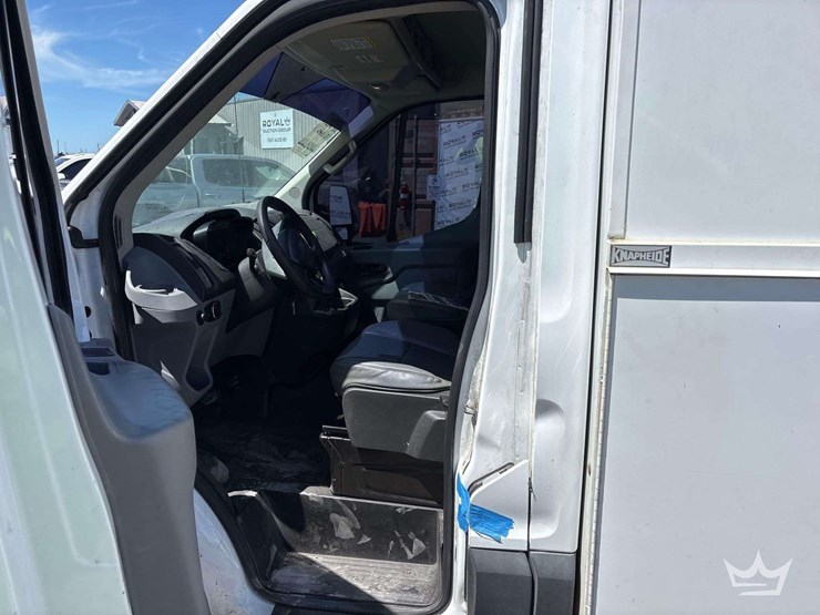 2016-ford-transit-image-11