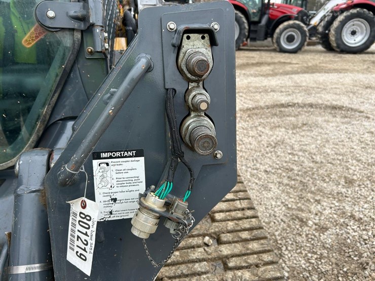 2021-deere-325g-image-11