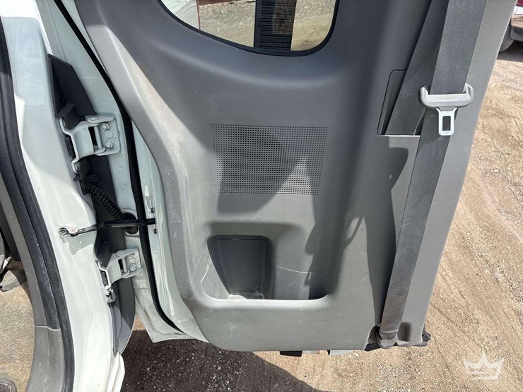 2018-nissan-frontier-image-15