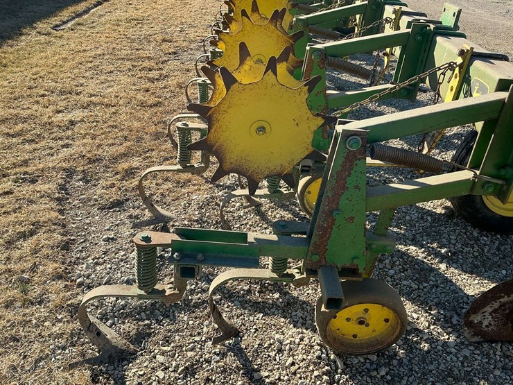 john-deere-825-image-6