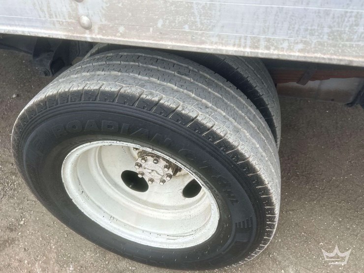 2012-ford-e350-image-16