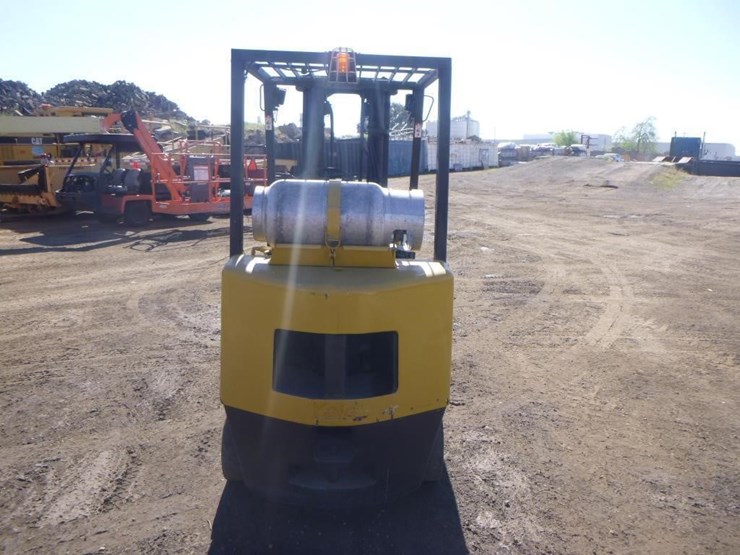 yale-glc50-forklift-image-8