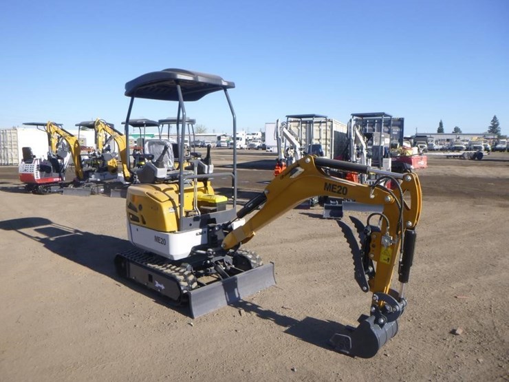 me20-hydraulic-excavator-image-2