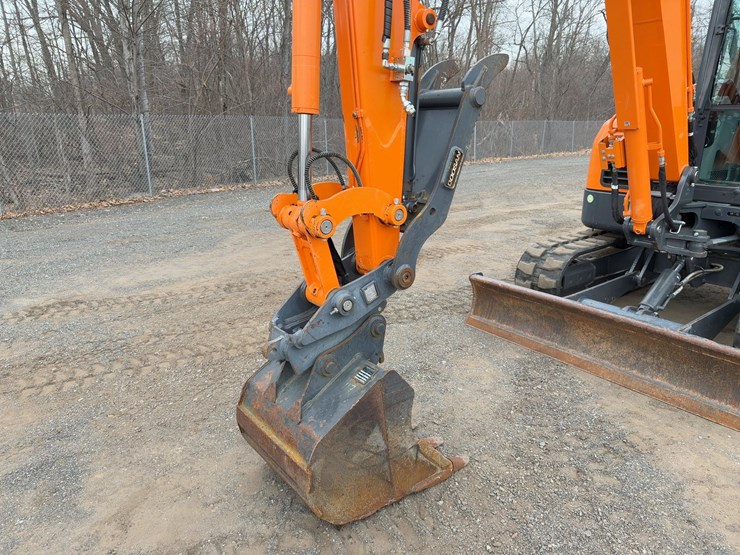 2023-doosan-dx62r-3-image-13