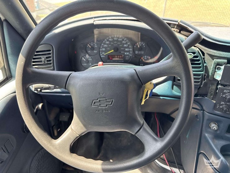 1996-chevrolet-astro-image-9