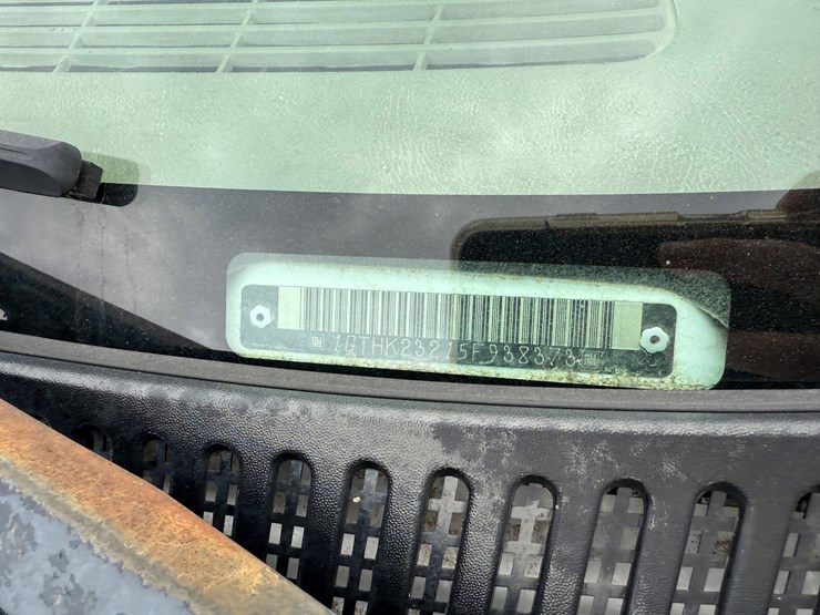 2005-gmc-2500-image-41