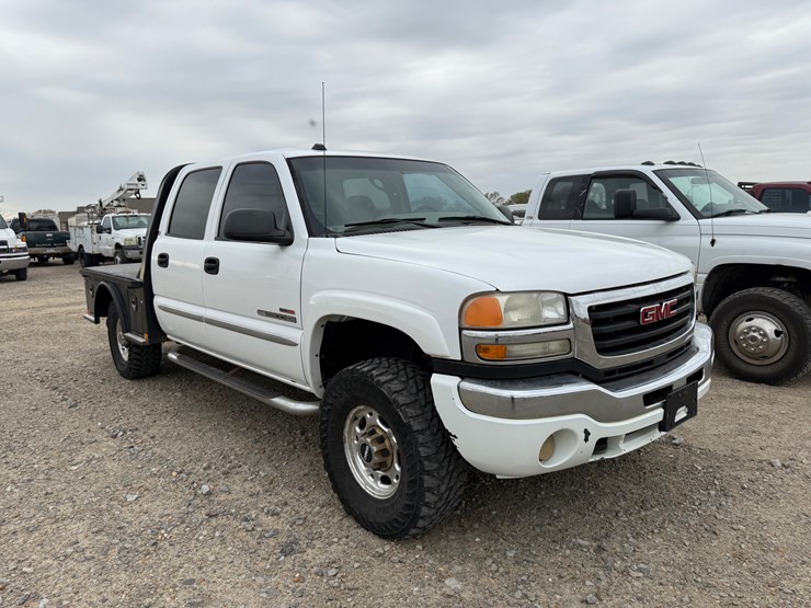 2005-gmc-2500-image-1