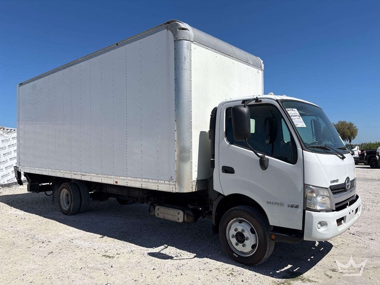 2018-hino-195-image-2
