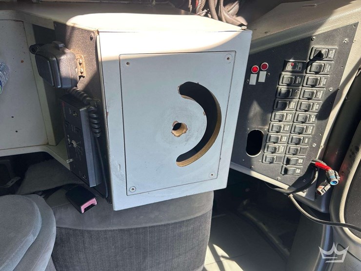 2008-ford-e450-image-17