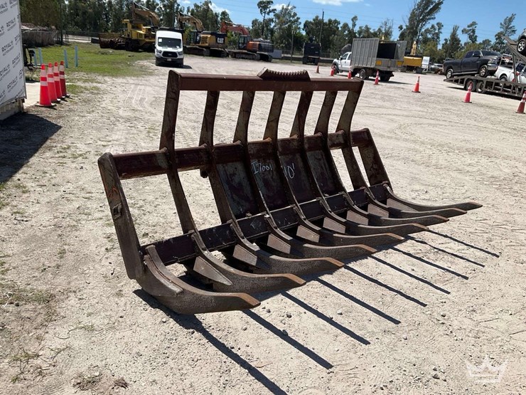 volvo-10ft-loader-rake-attachment-image-2