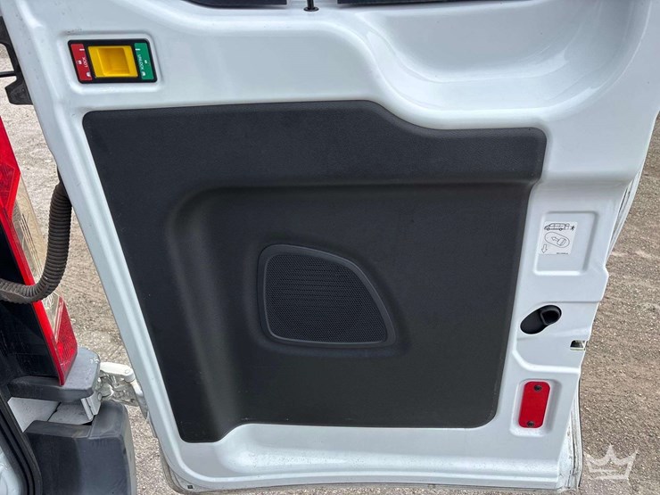 2017-ford-transit-image-22