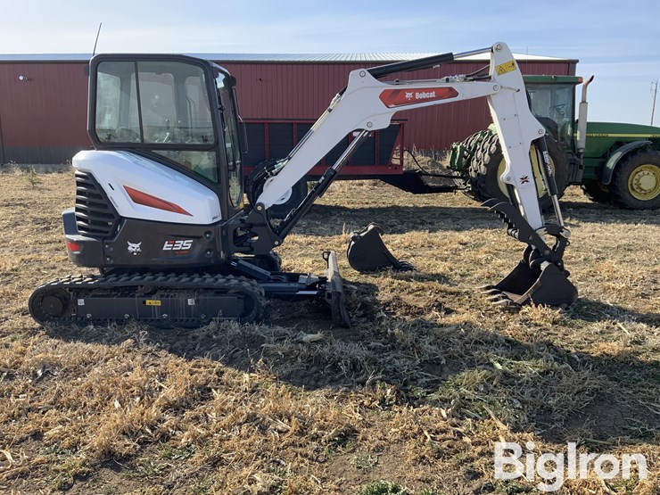 2023-bobcat-e35i-image-4