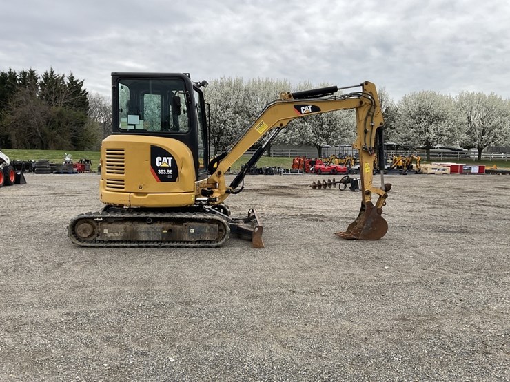 caterpillar-303-image-1