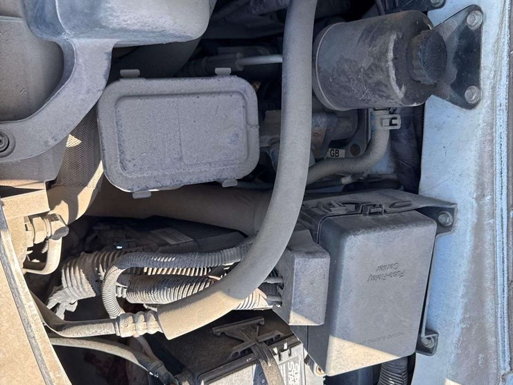 2000-chevrolet-astro-image-12