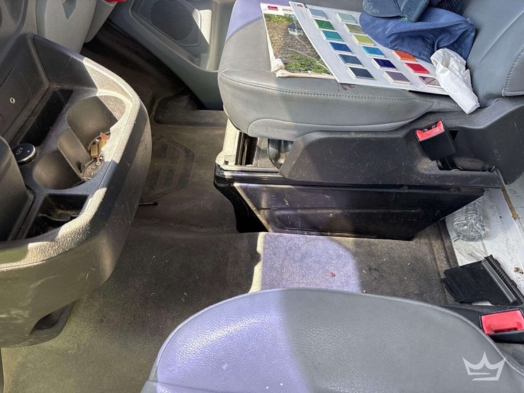 2016-ford-transit-image-17