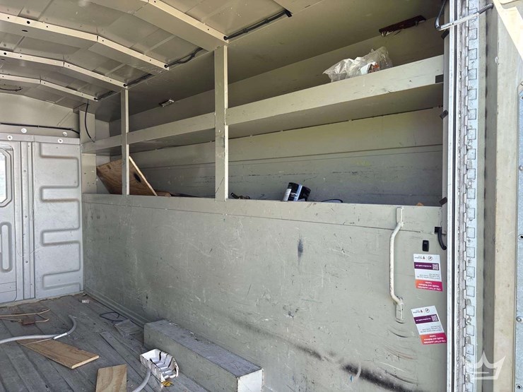 2016-ford-transit-image-24