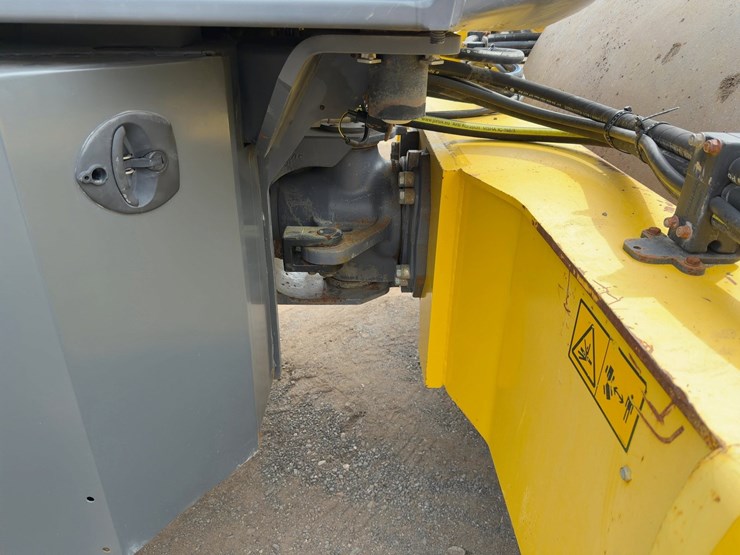 2017-dynapac-ca3500d-image-11