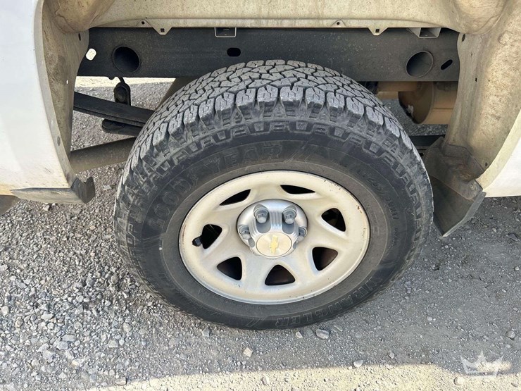 2017-chevrolet-silverado-1500-image-24