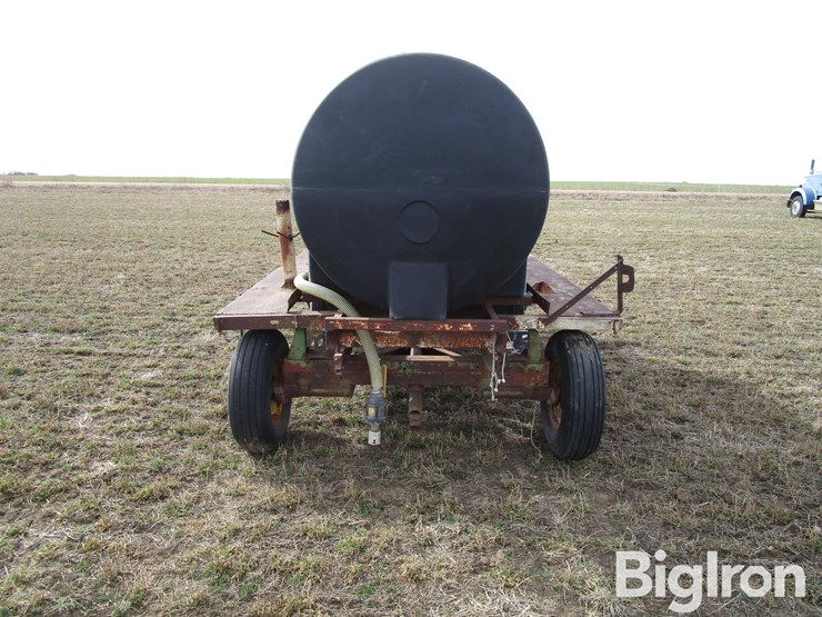 1025-gallon-water-tank-on-trailer-image-6