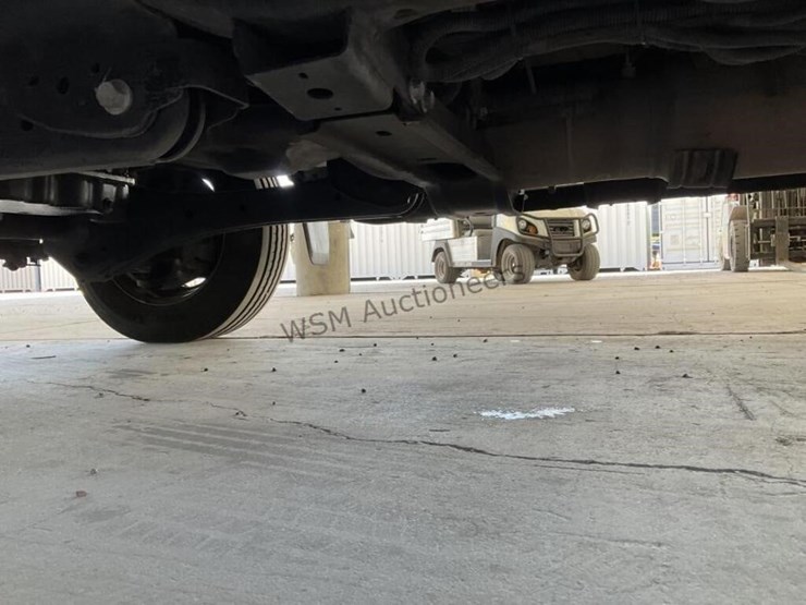 2017-ford-f550-image-25