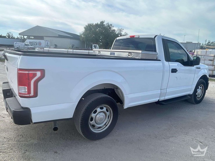 2017-ford-f150-image-3