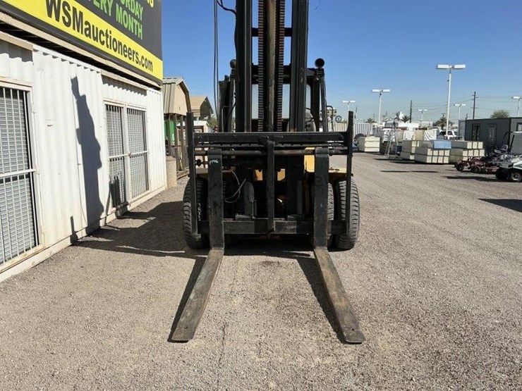 caterpillar-3208-image-4